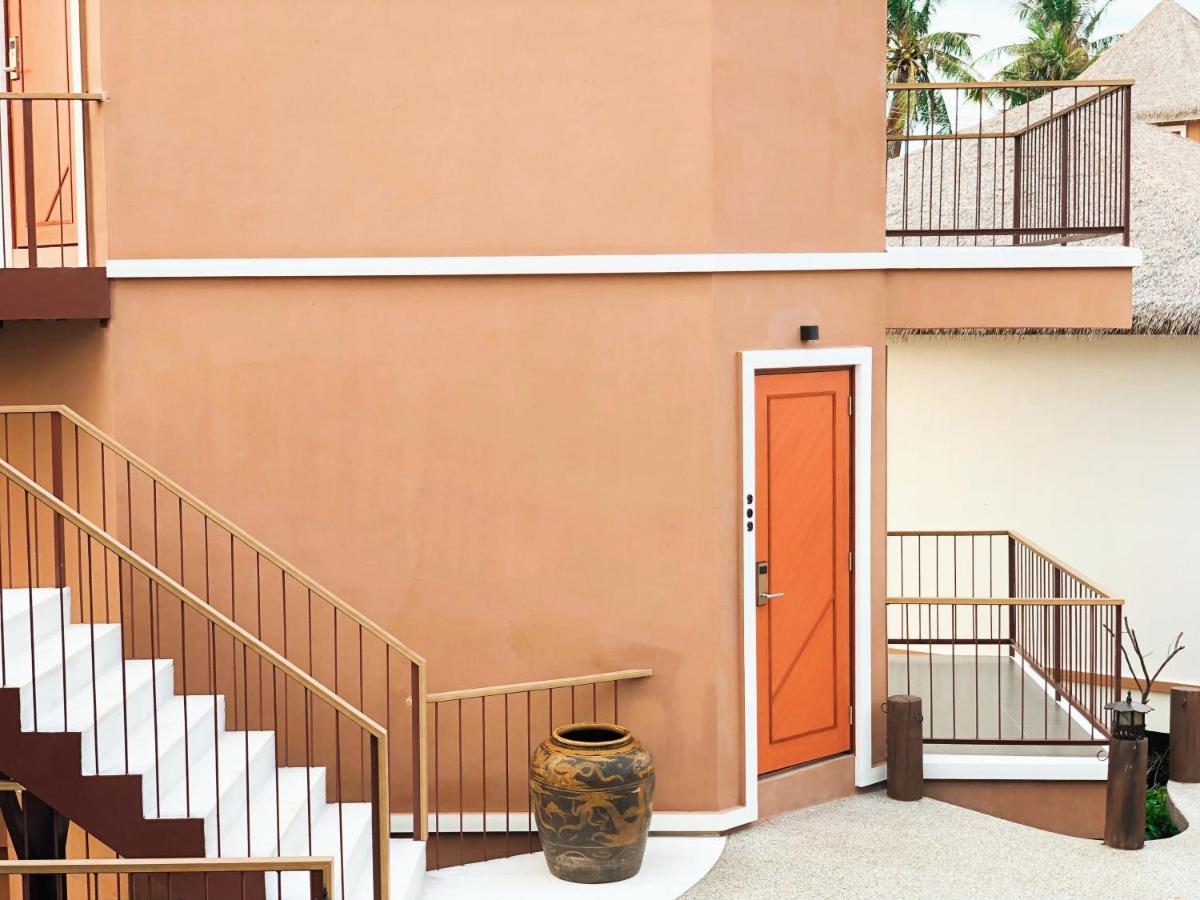 Seaman Resort Haad Chao Samran Ngoại thất bức ảnh