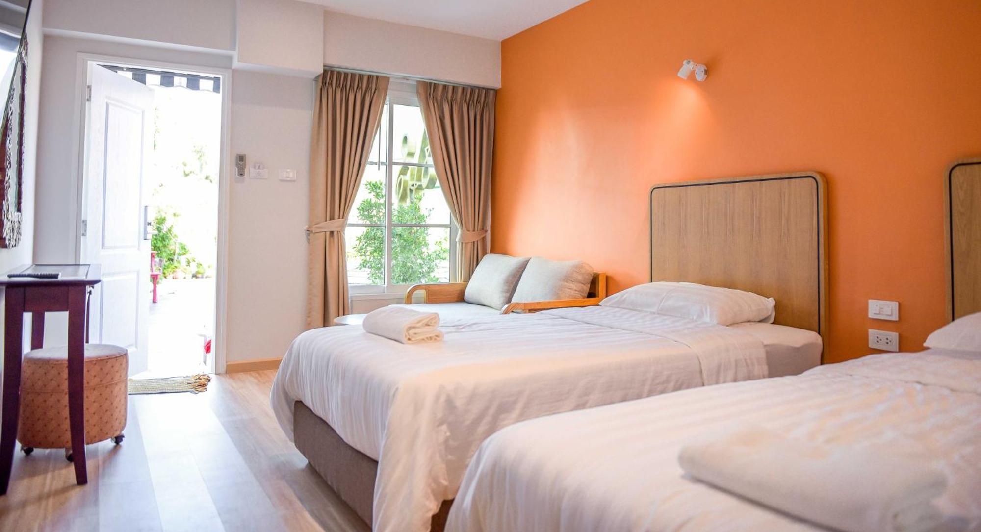 Seaman Resort Haad Chao Samran Ngoại thất bức ảnh